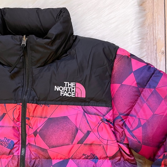 The North Face Women’s Nuptse Printed Down Jacket - Picture 3 of 11